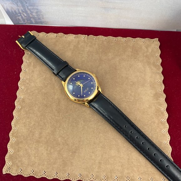 Vintage Relic by Fossil Moonphase Gold Watch - Picture 5 of 8